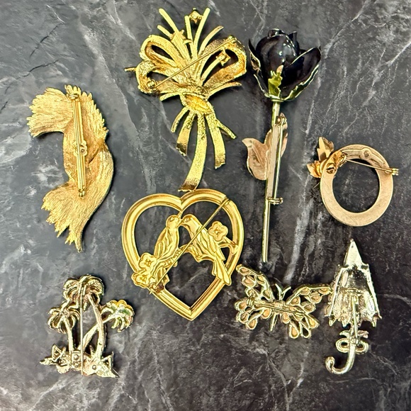 Vintage Brooch Lot (8) - Picture 10 of 16
